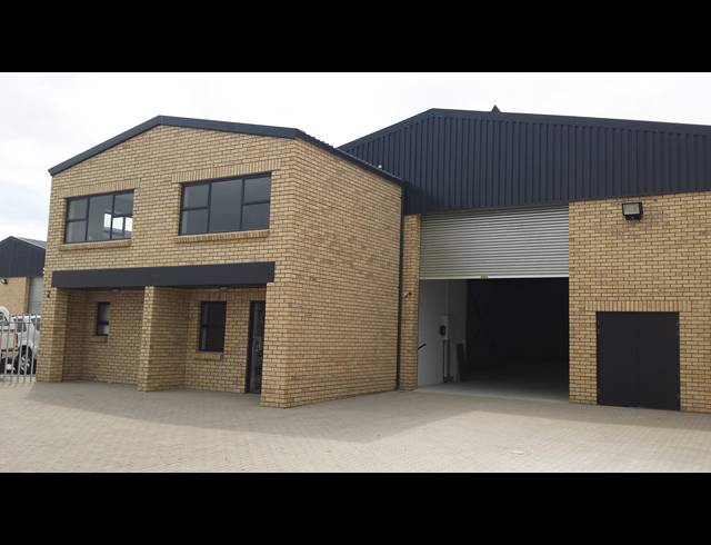 705M² FACTORY RENTED IN KILLARNEY GARDENS